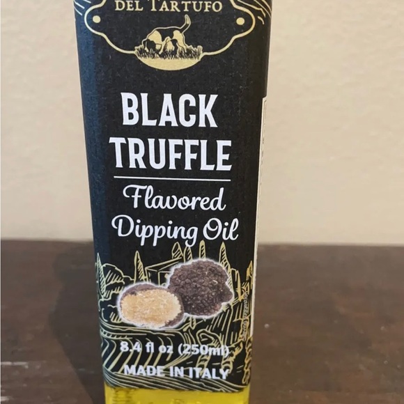 Sagra Del Tartufo Truffle Flavored Dipping Oil Made In Italy Exp 08/23 8.4 Fl Oz - Picture 2 of 5